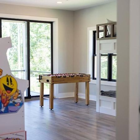New Home, Dock, Kayaks, Game Room, Water Views Winchester Exteriér fotografie