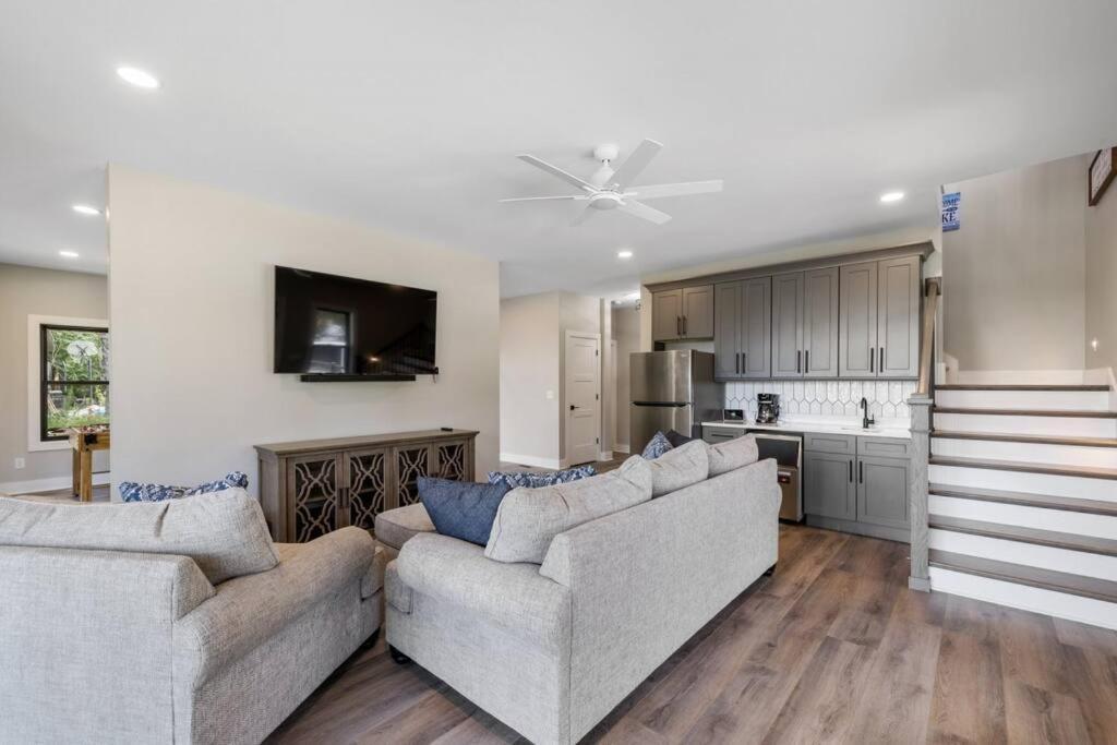 New Home, Dock, Kayaks, Game Room, Water Views Winchester Exteriér fotografie