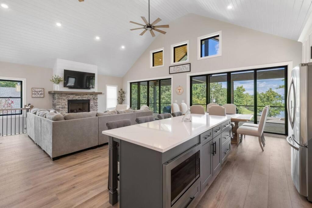 New Home, Dock, Kayaks, Game Room, Water Views Winchester Exteriér fotografie